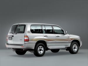 Toyota Land Cruiser 100 GX-R (J100-101) (UAE) '2005